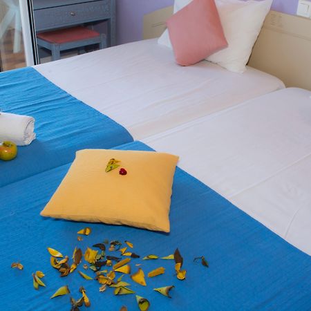 Nikos Hotel 말리아 외부 사진