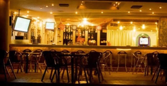Nikos Hotel 말리아 외부 사진